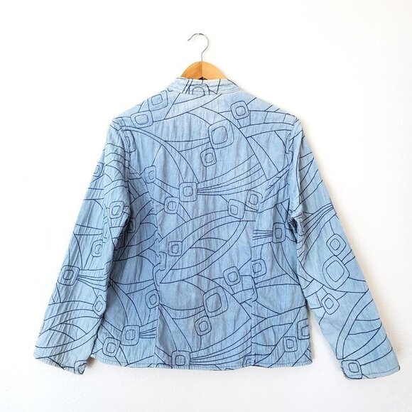 Quilted Barn Jacket, Shacket Reversible Bomber Jacket, Front Patch Pockets - Picture 13 of 14